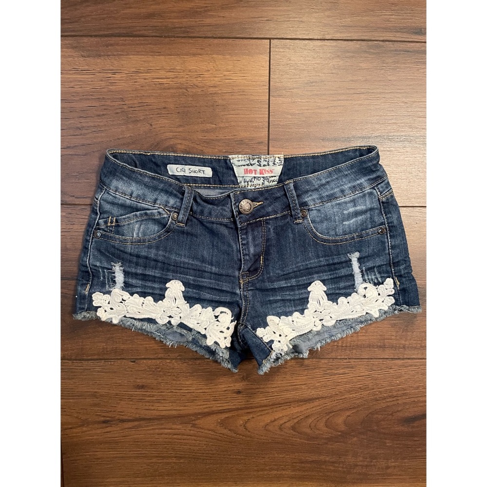 NWOT Hot Kiss Lace Detailed Shorts Sz 1